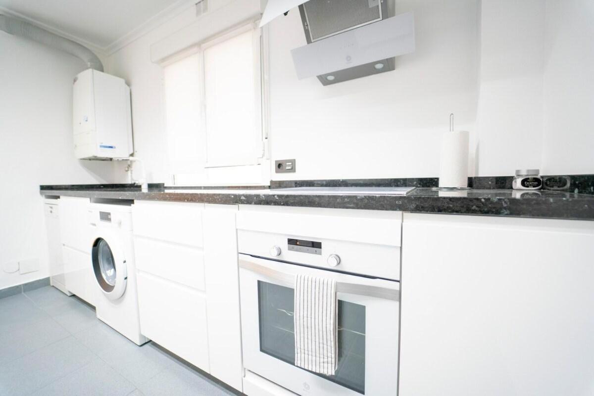 Apartamento Avenida De Castilla Gijón Esterno foto
