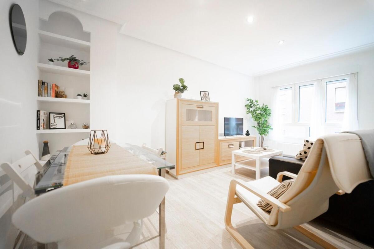 Apartamento Avenida De Castilla Gijón Esterno foto